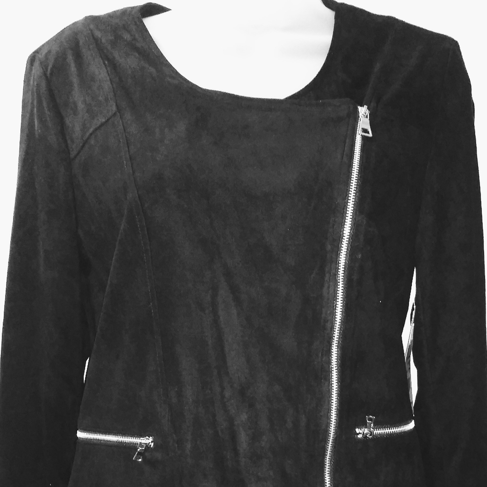 Relativity Women's Black Blazer